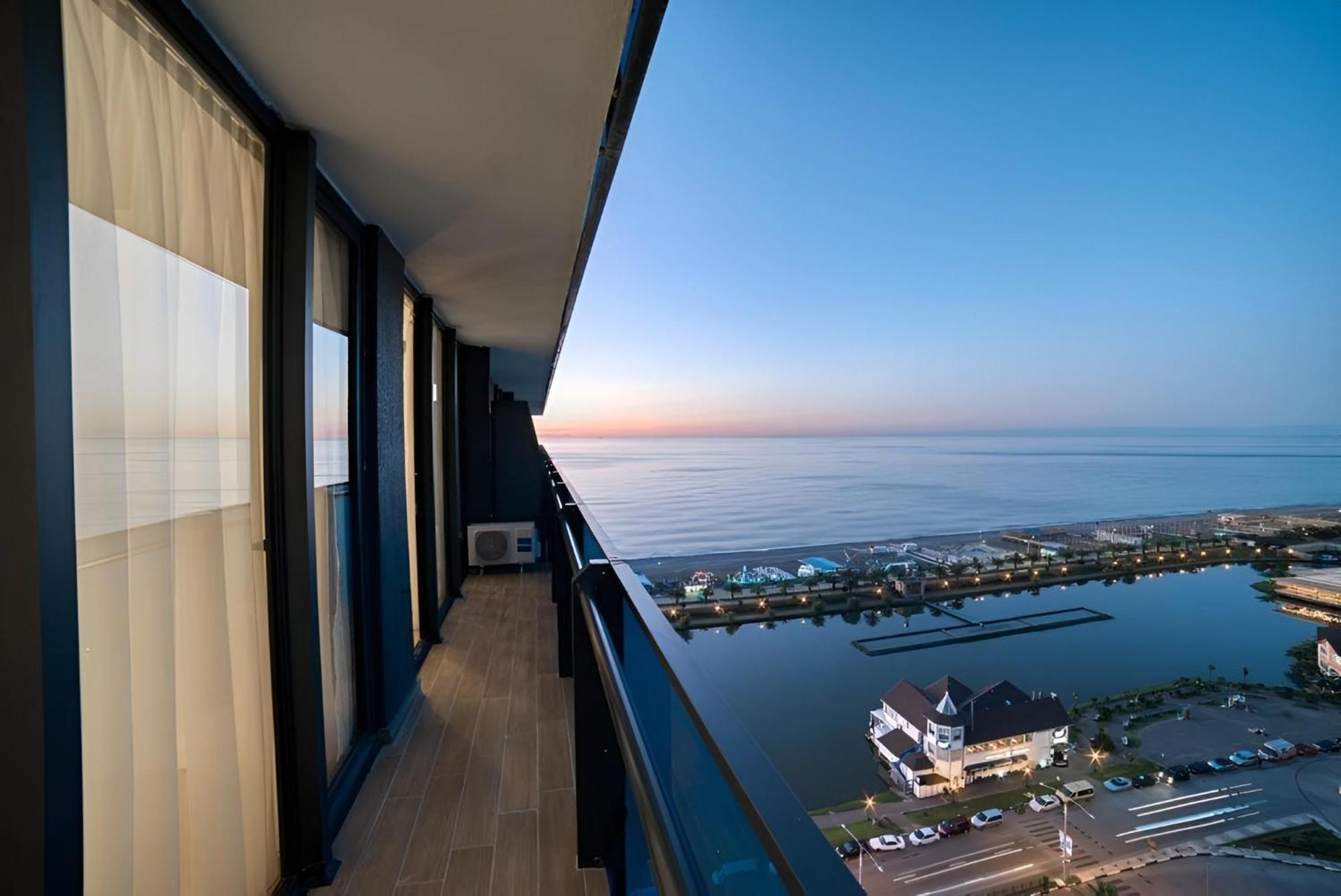 Orbi City Batumi Hotel Sea View Dış mekan fotoğraf